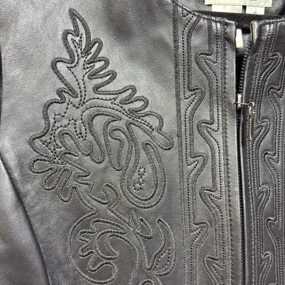 (P2) Coldwater Creek Womens
Black 100% Leather Womens‎ Jacket
with Embroidered,S - Picture 5 of 11